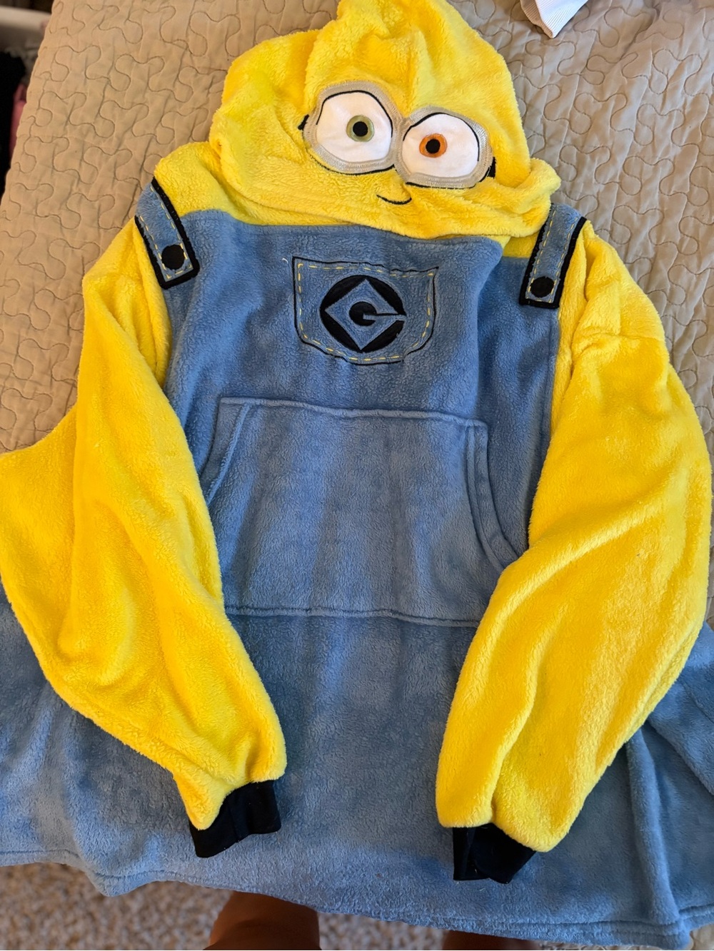 Minions Gru Logo Plush Pullover Hoodie - Yellow & Blue
